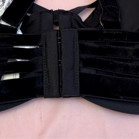 Forever 21 Black Bra 32C NWT – Velvet Bands & Underwire - Picture 6 of 12